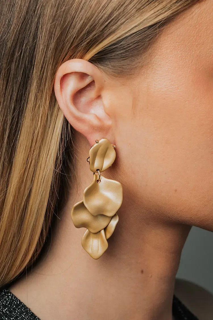 Bow19 Leaf Earrings Matt Beige Matt