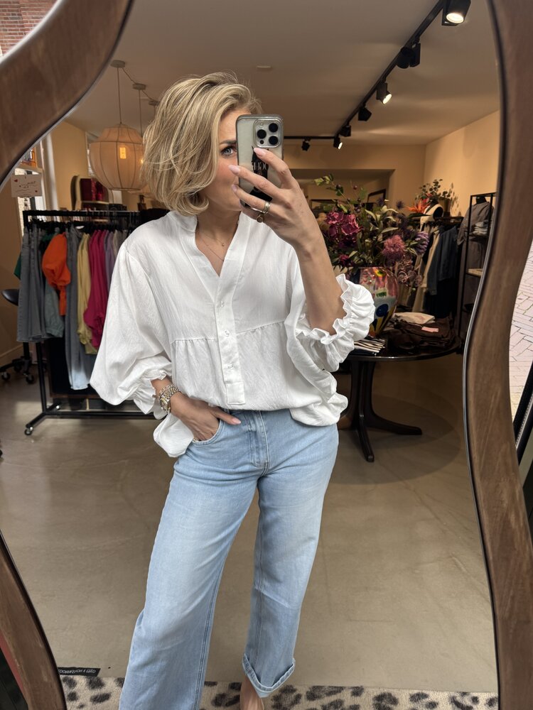 Just be Jolie Juul Blouse White