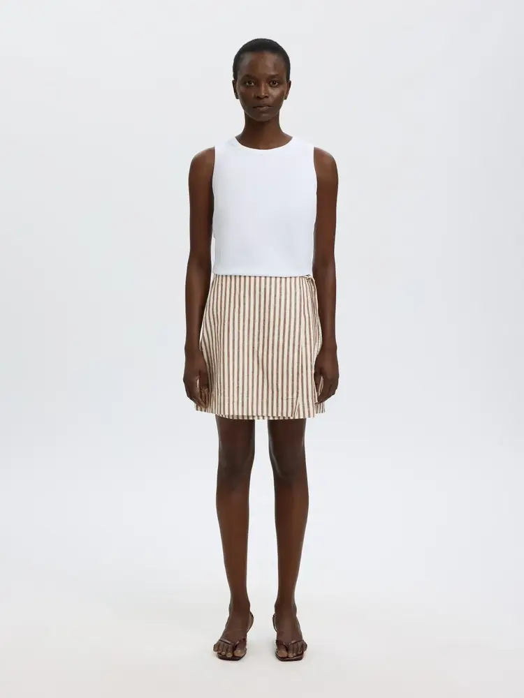 Selected Femme Johanne MW Short Wrap Skirt B Egret/Cherry Mah