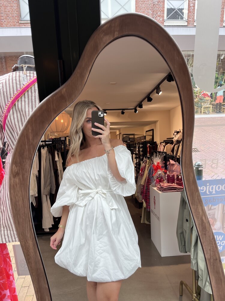 Just be Jolie Roxy White