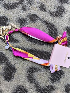 Bulu Brands Yara Scarf Necklace Fuchsia