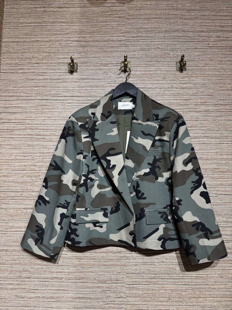 Just be Jolie Koko Camouflage Blazer