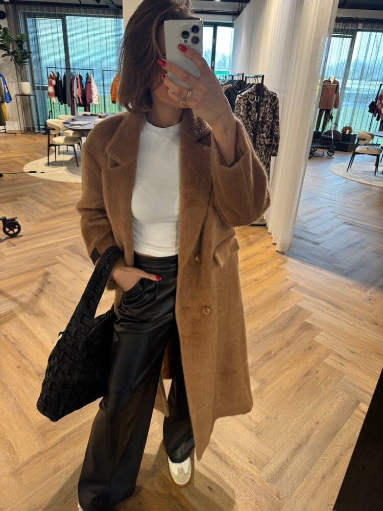 Alix The Label Ladies Woven Long Hairy Coat Camel