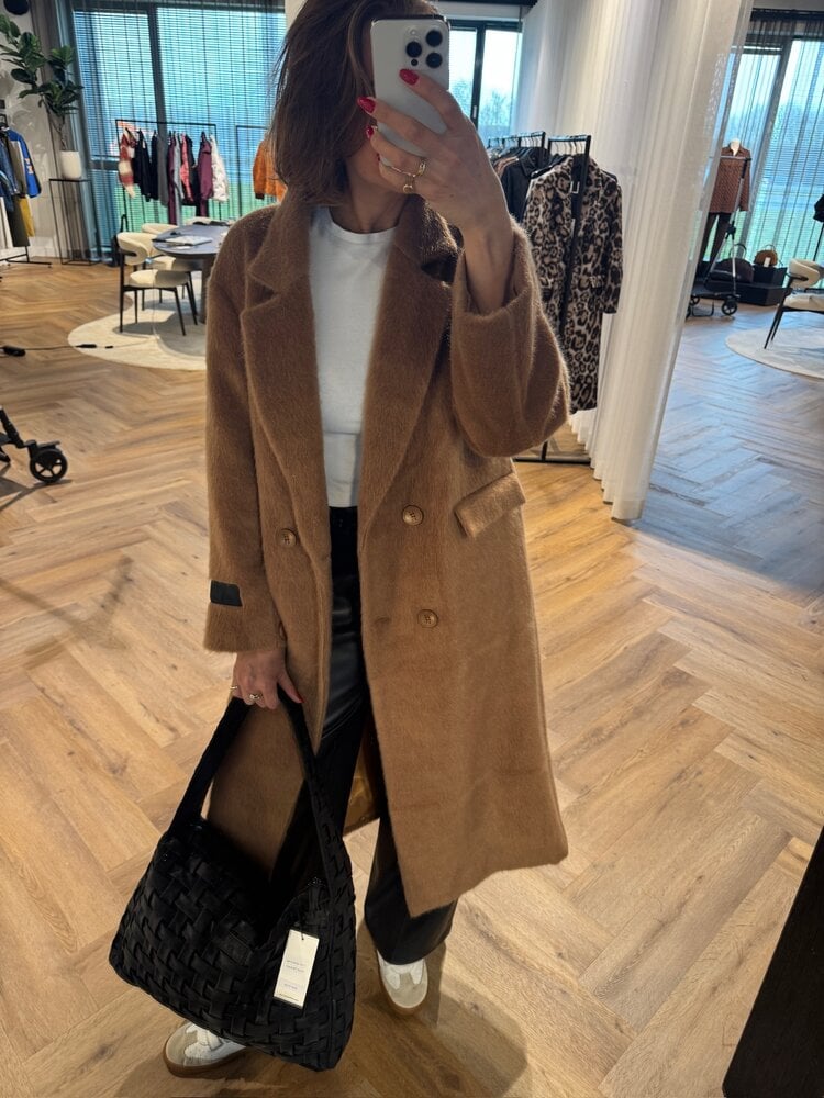 Alix The Label Ladies Woven Long Hairy Coat Camel