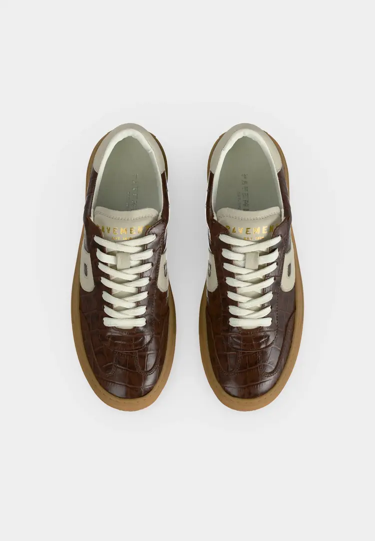 Pavement Pakohia Croco Brown