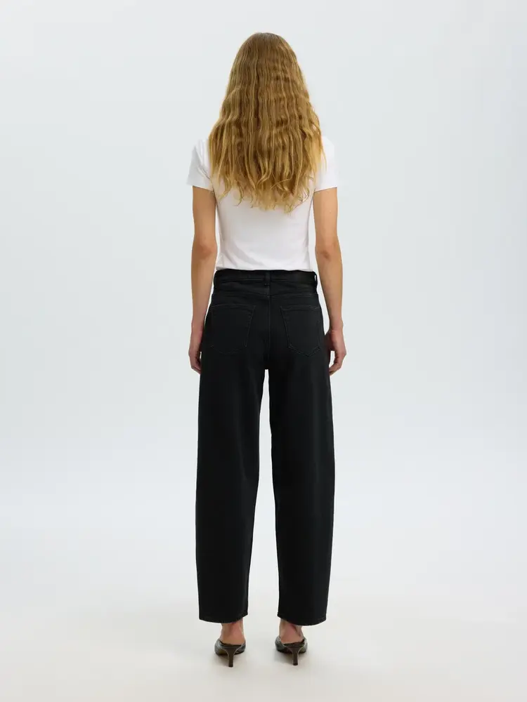 Selected Femme Barrel Bea-Kori HW Jeans Noos Black Denim/201