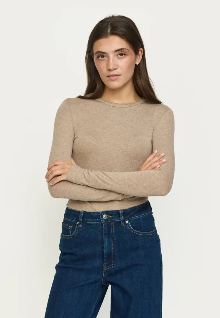Soft Rebels Roman O-Neck Silver Mink Melange