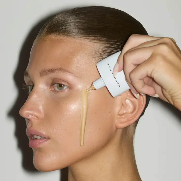 Sophia Mae Skin Tint Fluide Teinté 02 - Light