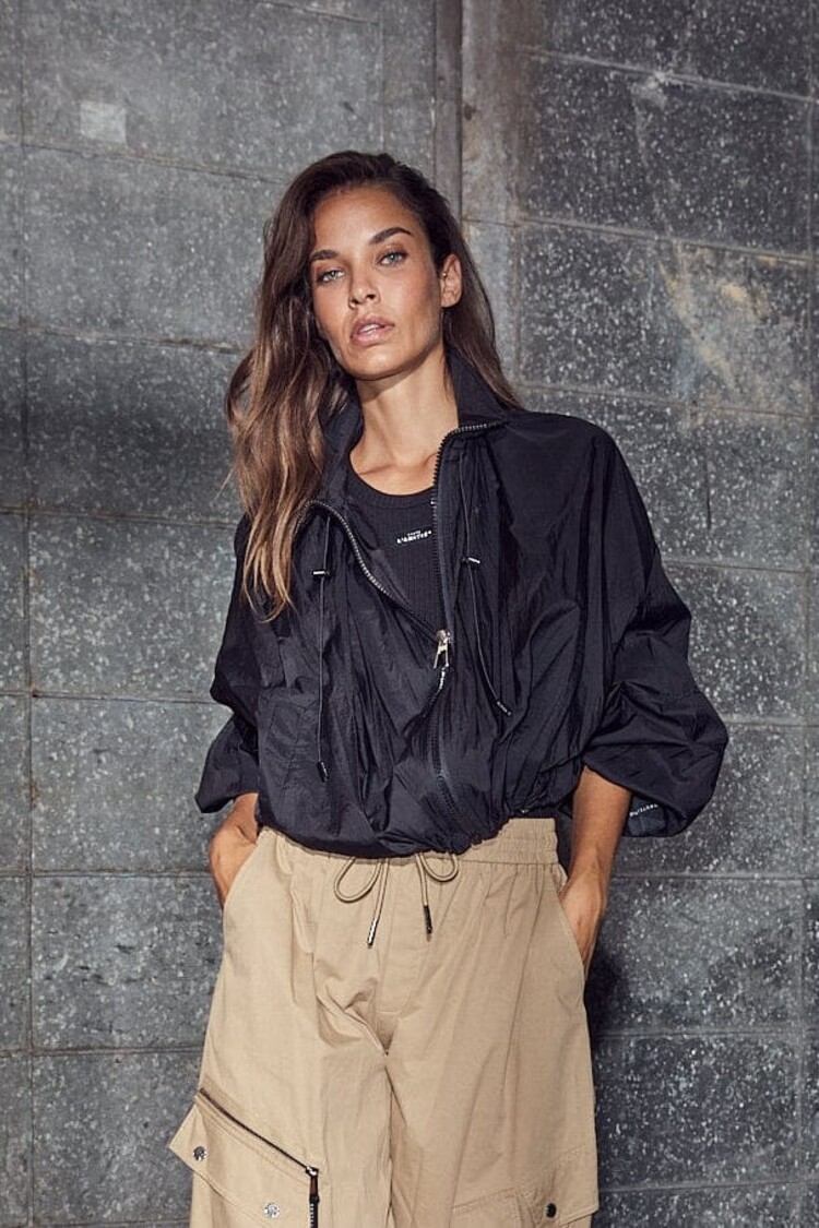 Haute L'Amitié Iron Paper Jacket Black
