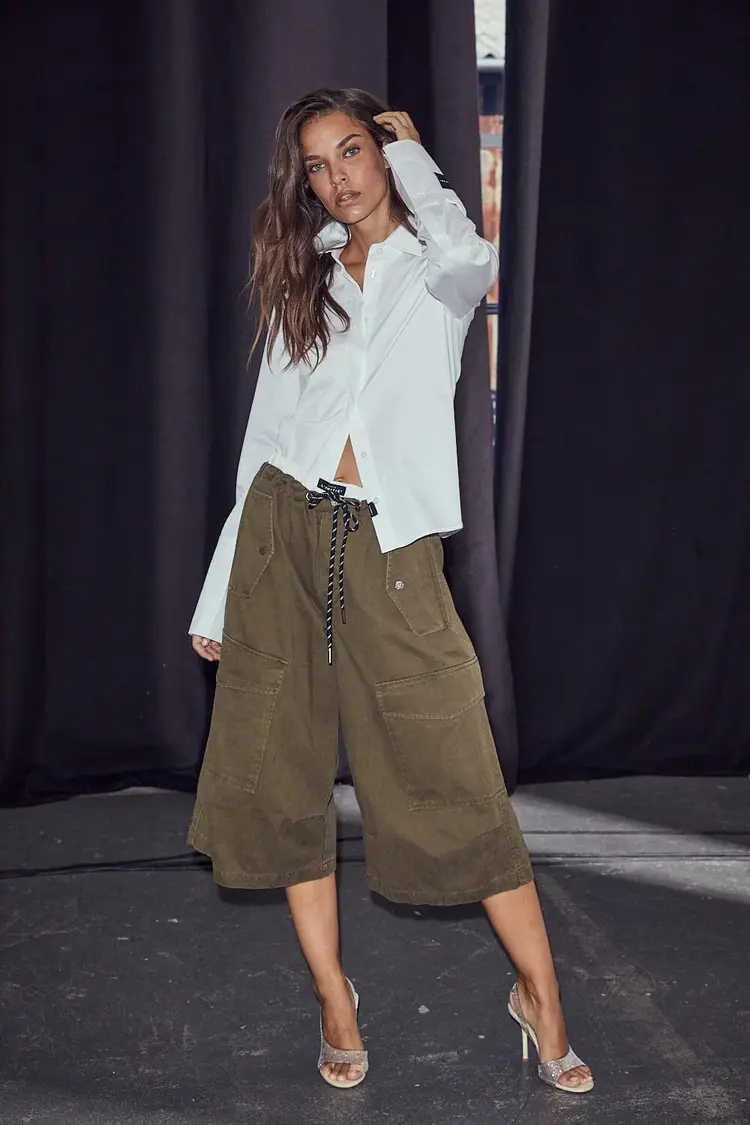 Haute L'Amitié Pull On Cargo Bermudas Army
