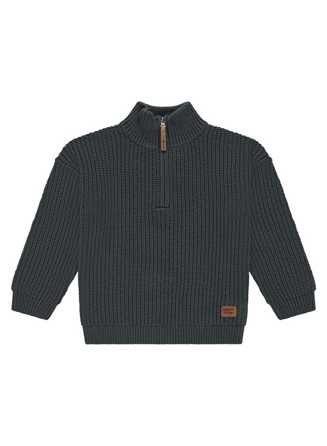 boys pullover. 7373