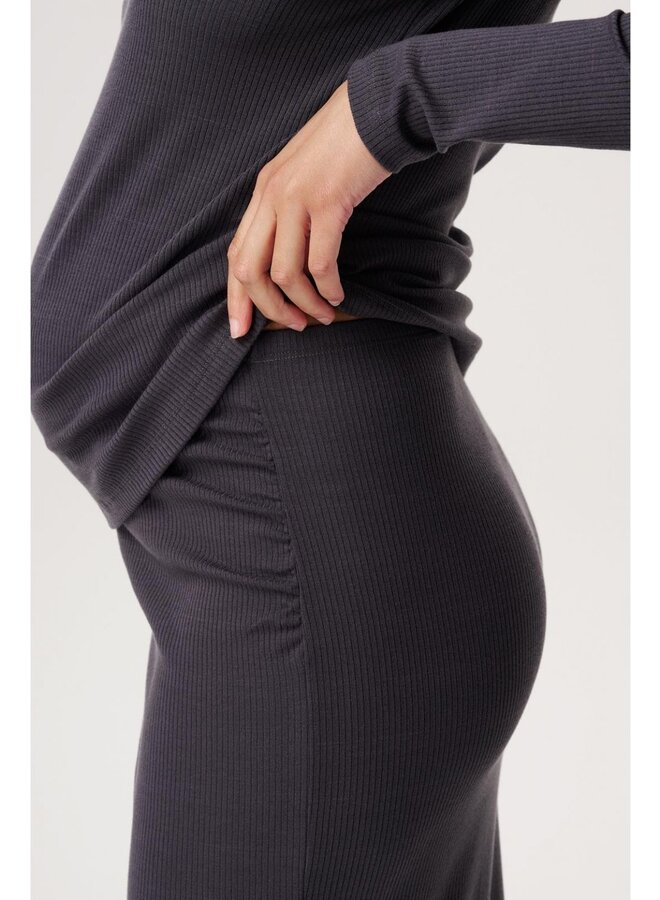 Vija Rib Skirt over the belly – Forged Iron