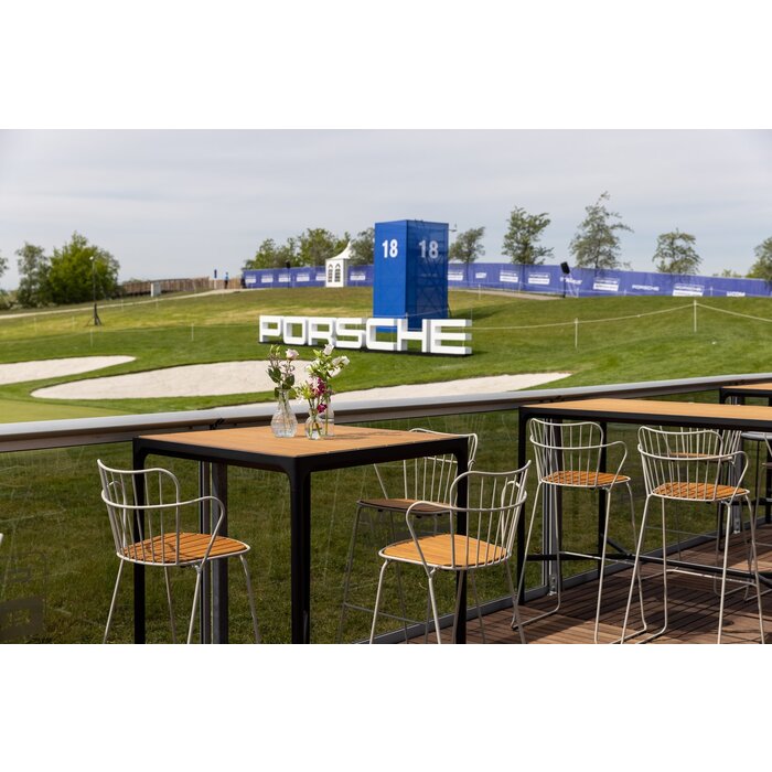 HOUE Four Bar Table 90 x 90 cm