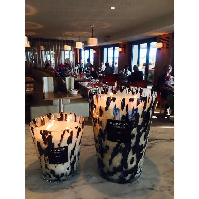 Baobab Collection Geurkaars Black Pearls Max 24