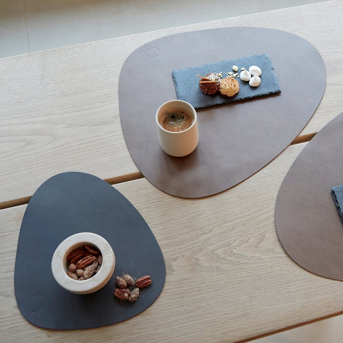 LIND DNA Placemat Curve Small 24 x 28 cm Leather Nupo