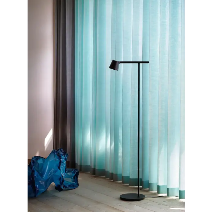 Muuto Tip Floor Lamp Black