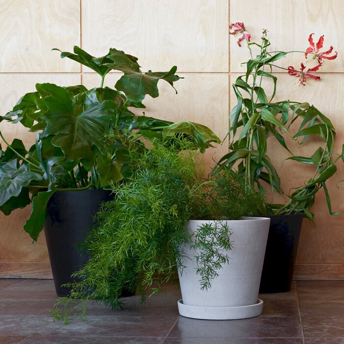 HAY Flowerpot with Saucer