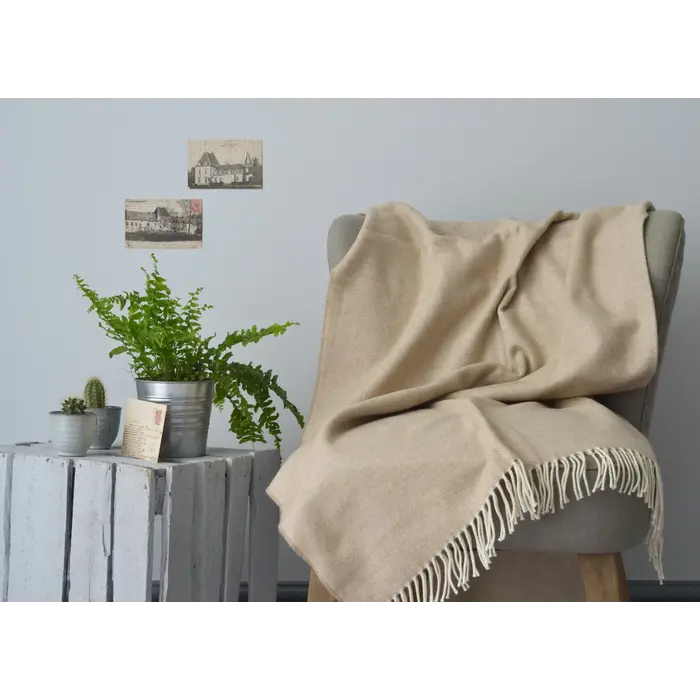 McNutt of Donegal Plaid Basswood Herringbone 200 x 145 cm