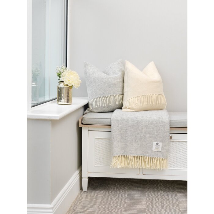 McNutt of Donegal Plaid Grey Cloud Heritage Tweed 200 x 145 cm