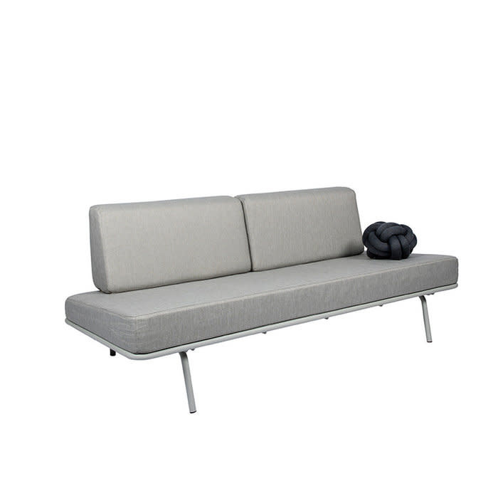 Weltevree Sofabed: Comfortabel zitten en slapen voor binnen en buiten - GRAUS wonen Weltevree Sofabed: Comfortabel zitten en slapen voor binnen en buiten - GRAUS wonen