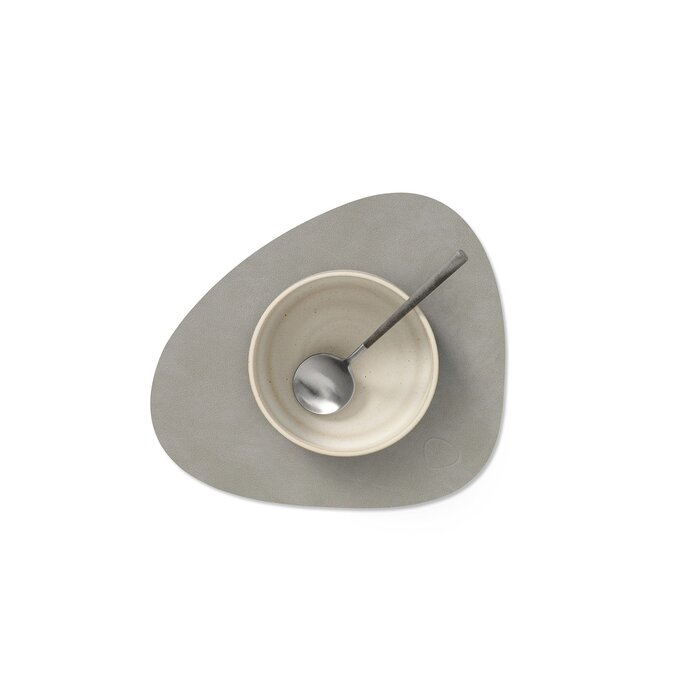 LIND DNA Placemat Curve Small 24 x 28 cm Leather Nupo