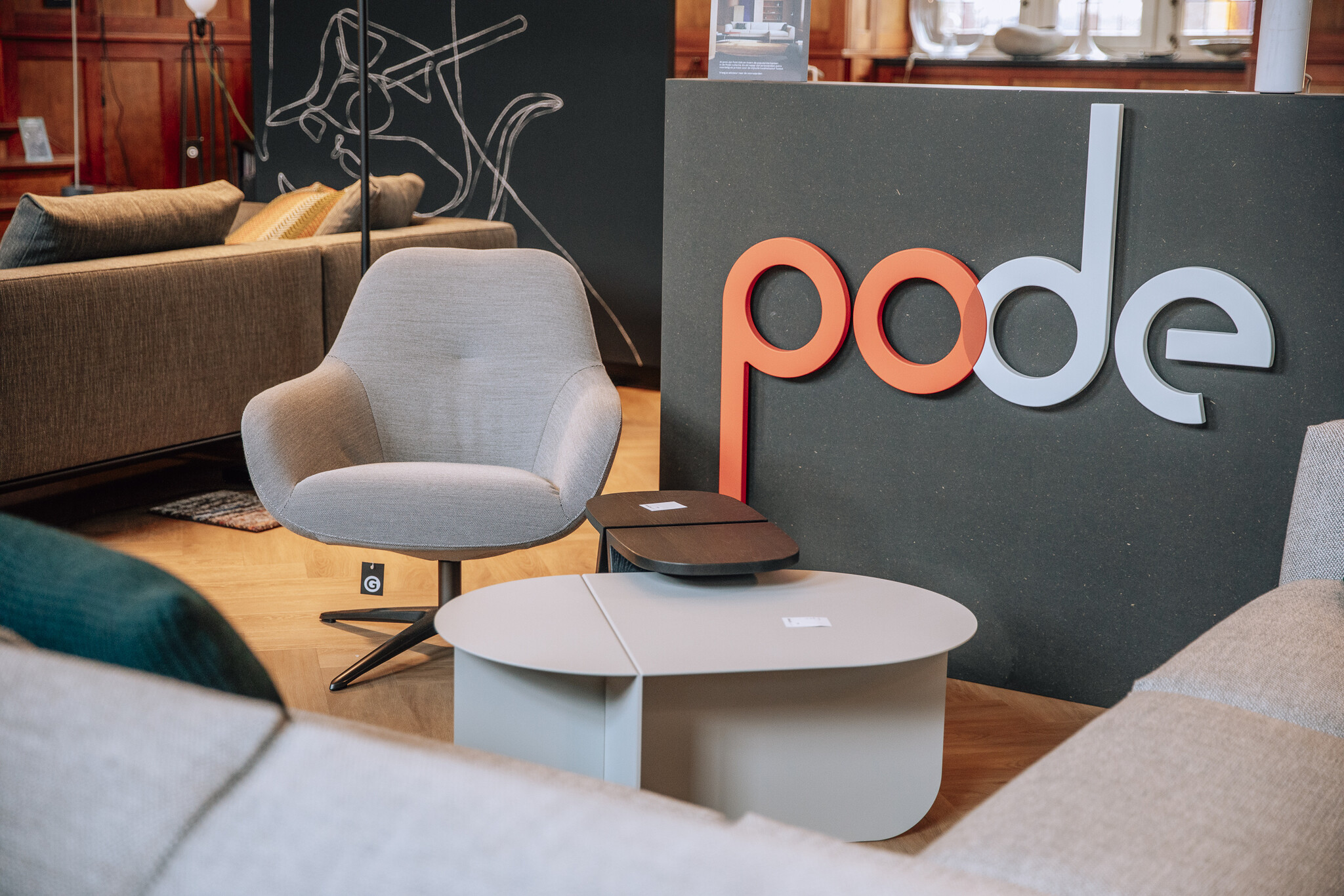 Spot fauteuil One Steelcut Trio 124