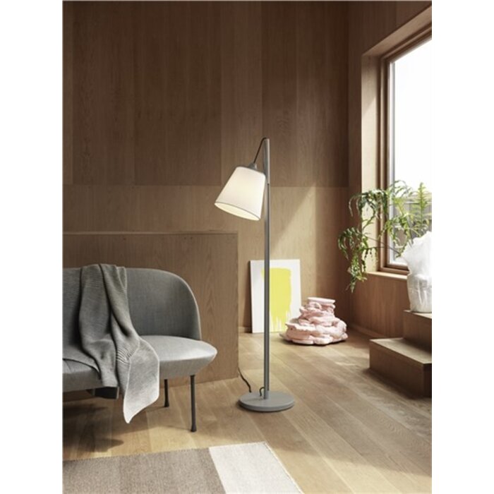Muuto Pull Floor Lamp Grey/White