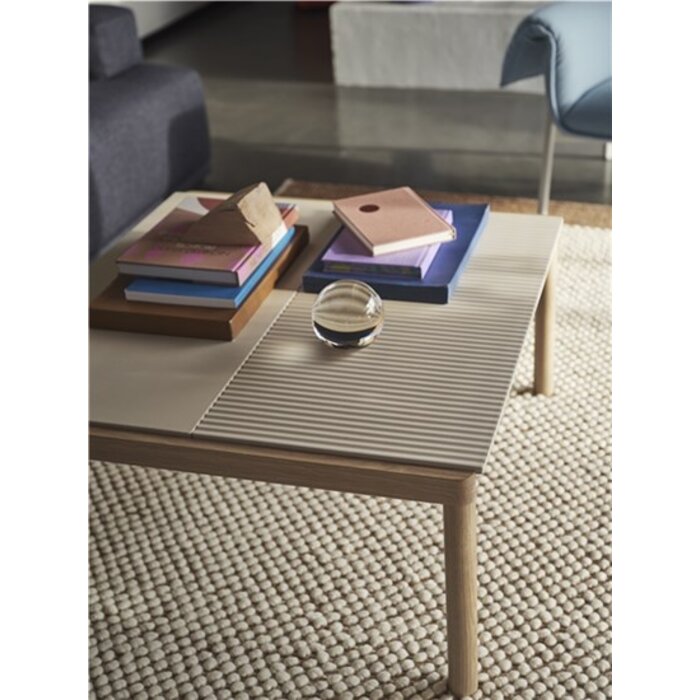 Muuto Couple Coffee Table 1 Plain 1 Wavy 84,5 x 80 cm