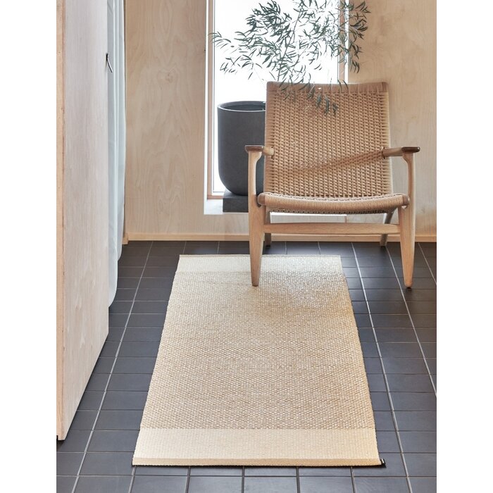 Pappelina Edit Vloerkleed Vanilla/Mud/Linen