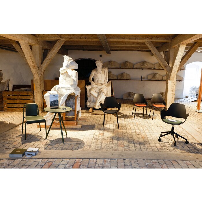 HOUE Falk Chair Low Armrest Upholstered Seat