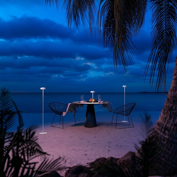 Axolight Float Floor Lamp Black