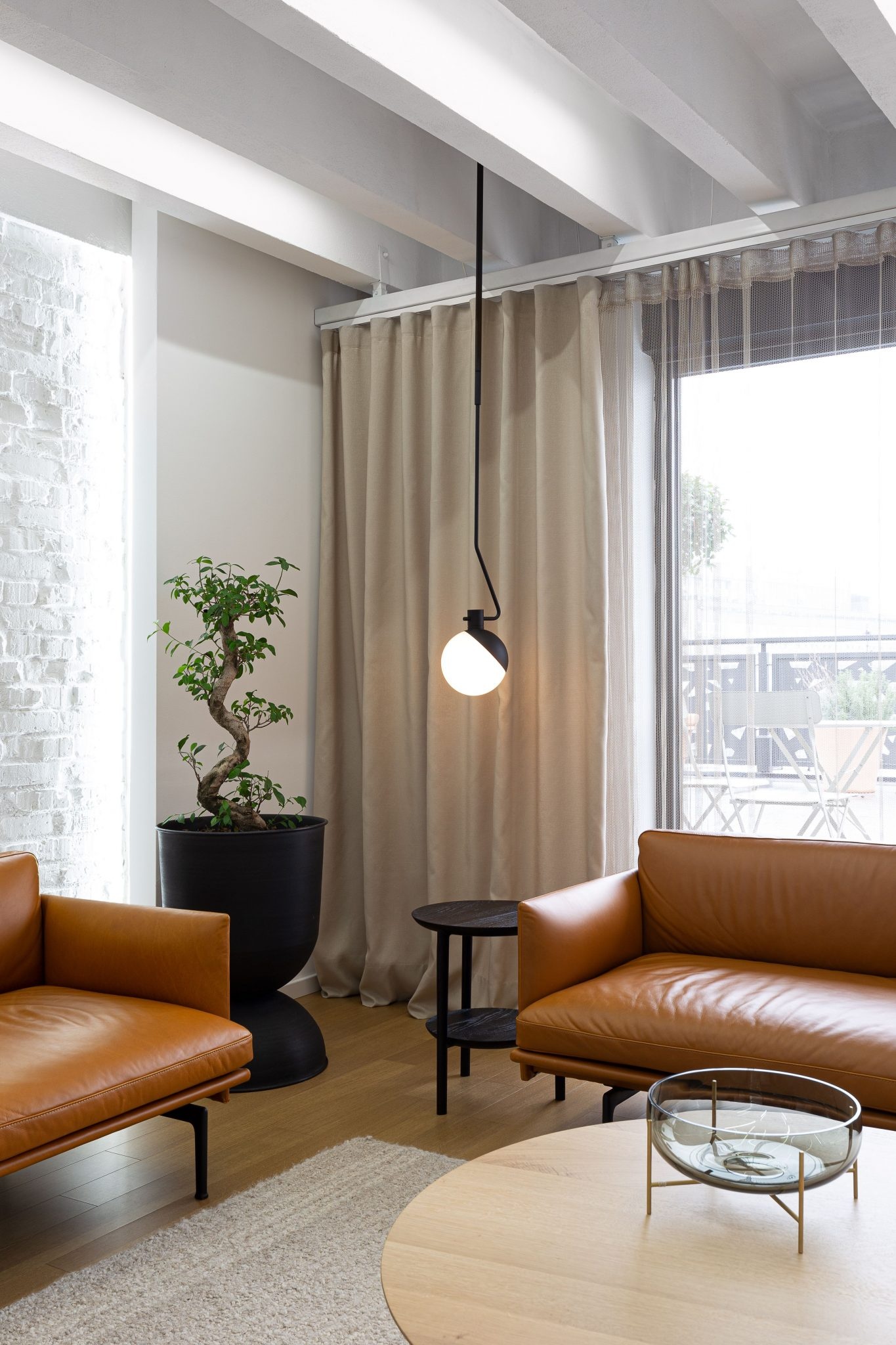 Baluna Ceiling Black