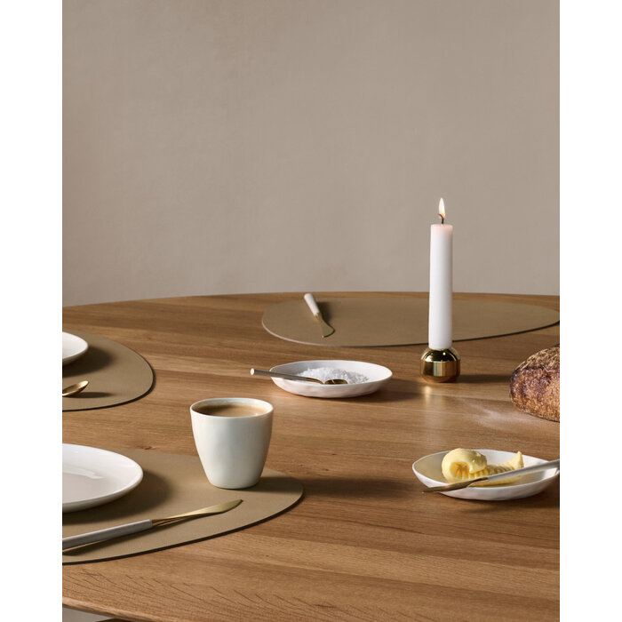 LIND DNA Placemat Curve Large 37 x 44 cm Leather Nupo