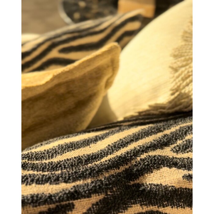 Omar Antwerp Mona Cushion