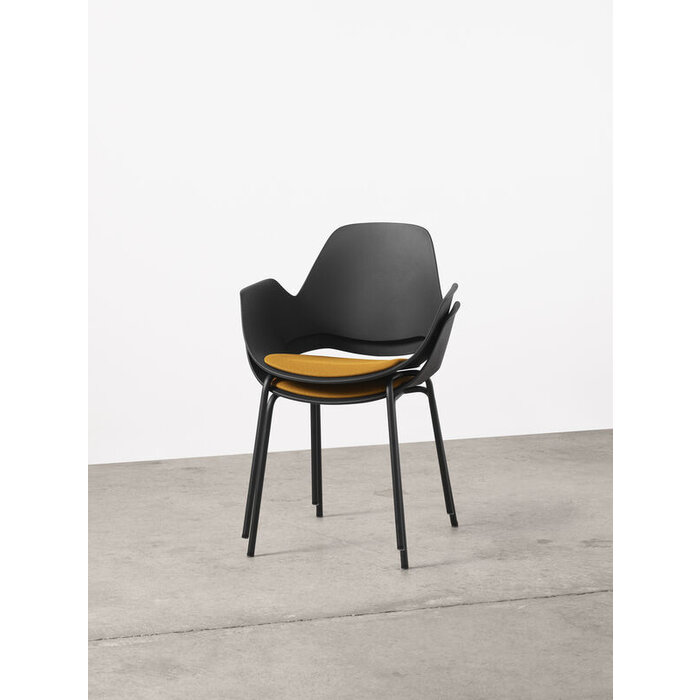 HOUE Falk Chair Armrest Upholstered Seat Oak Veneer Legs