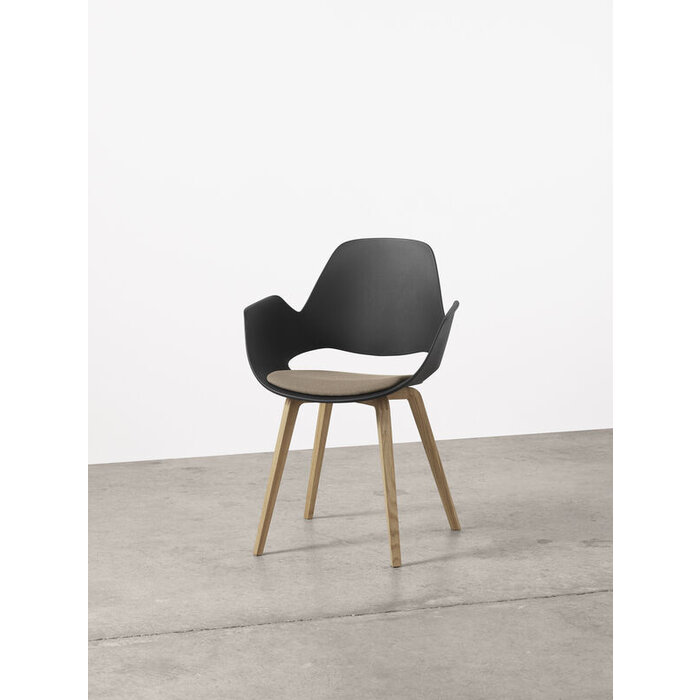 HOUE Falk Chair Low Armrest Black Oak Veneer Legs
