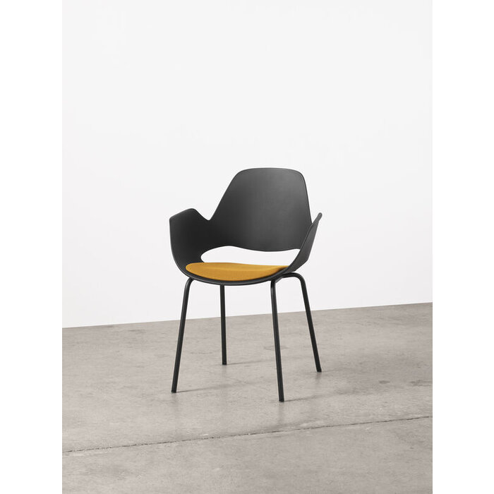 HOUE Falk Chair Low Armrest Upholstered Seat
