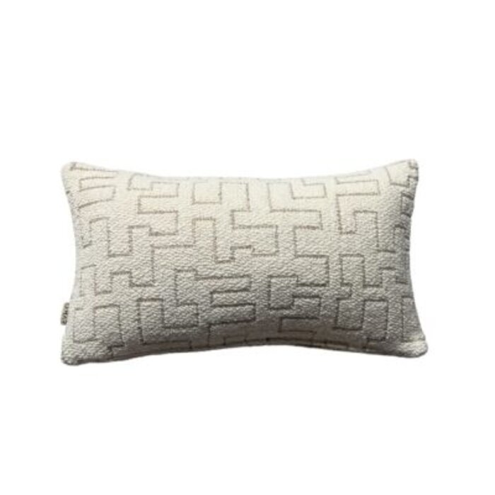 Omar Antwerp Connor Ivory Reverse Cushion