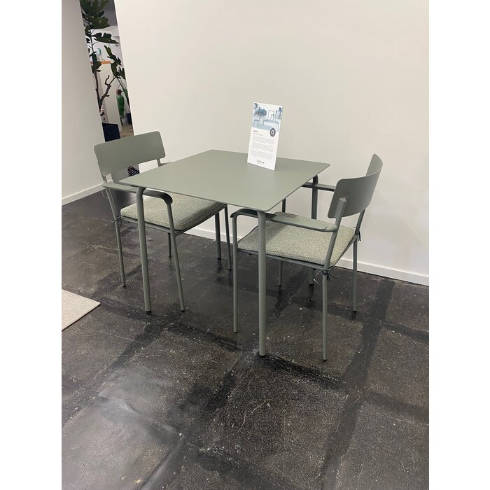 Serax August Bistro Set Tafel + 2 Stoelen met Armleuning + Zitkussens Eucalyptus Groen
