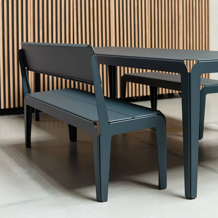 Weltevree Bended Table 270 inclusief Benches + 2 Krukjes