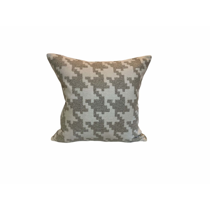 Omar Antwerp Ogisse Cushion