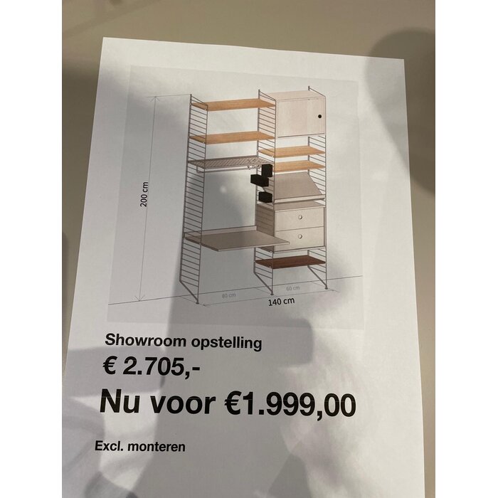 String Furniture Showroom Model String Bureau Opstelling