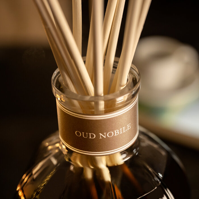 Dr. Vranjes Gift Box Oud Nobile 250 ml + Candle 200 gr