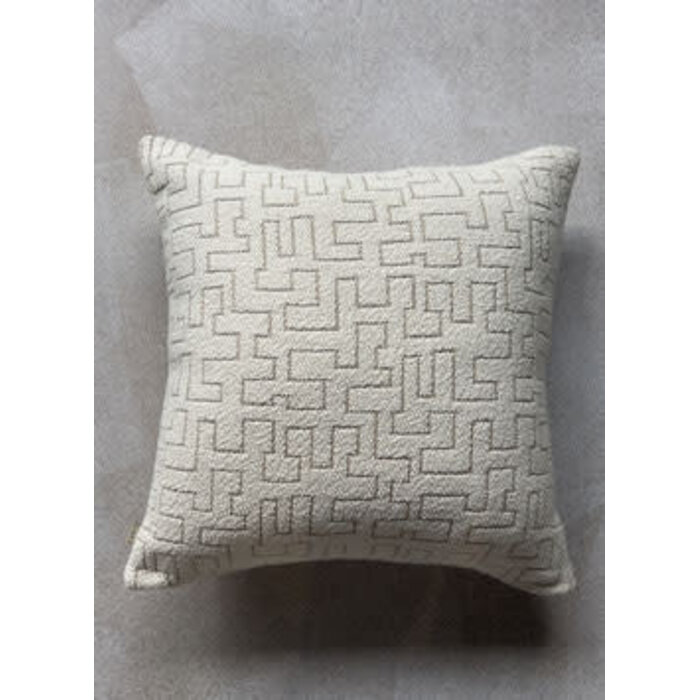 Omar Antwerp Connor Ivory Reverse Cushion