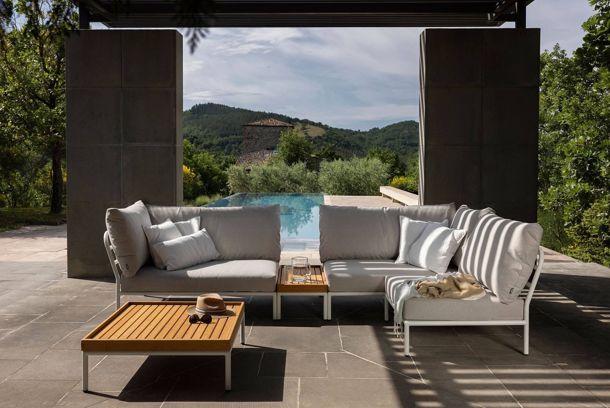 Design Tuinmeubelen | Exclusieve Buitenmeubels bij GRAUS wonen