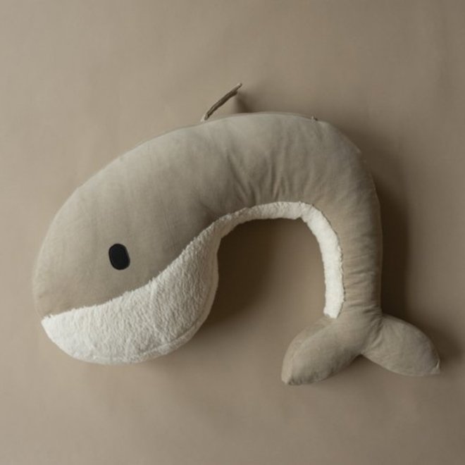 nursing pillow whale - momo (sand)