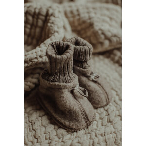 booties - sesame - 100% soft wool