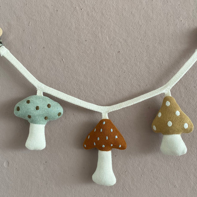 pram chain - mushrooms forest