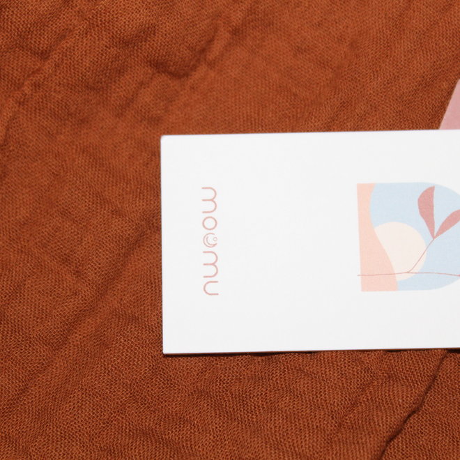 changing cover for moomu - cognac muslin