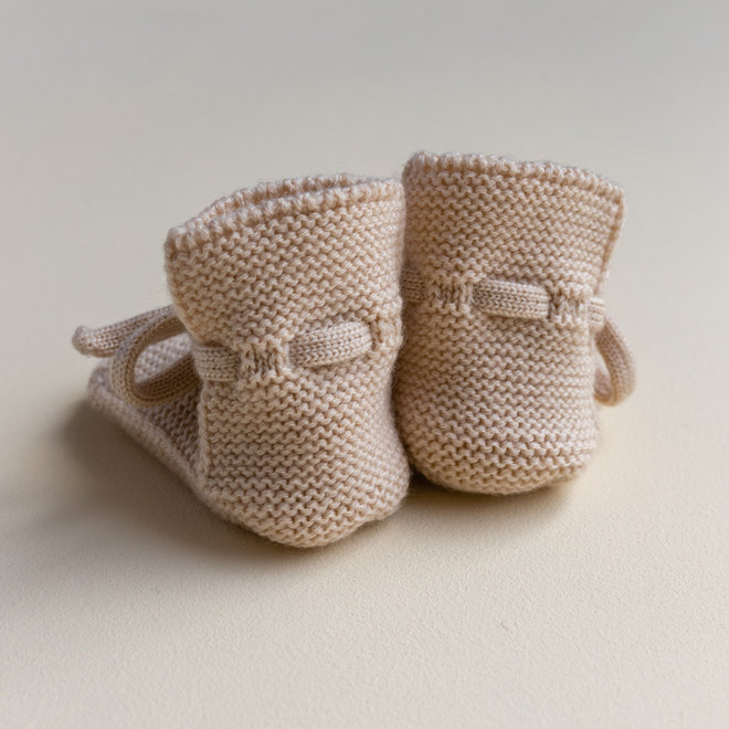 booties - oat- 0-9M